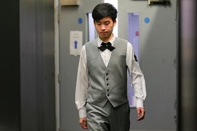 守的表现也 守的表现也